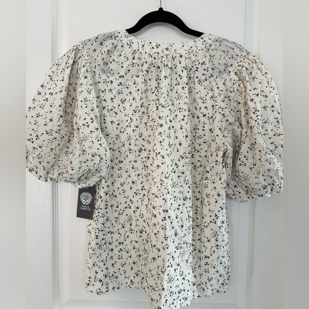NWT Vince Camuto Lined Blouse Size Small. V-Neck, Elastic Short Puff Sleeve - Picture 6 of 10